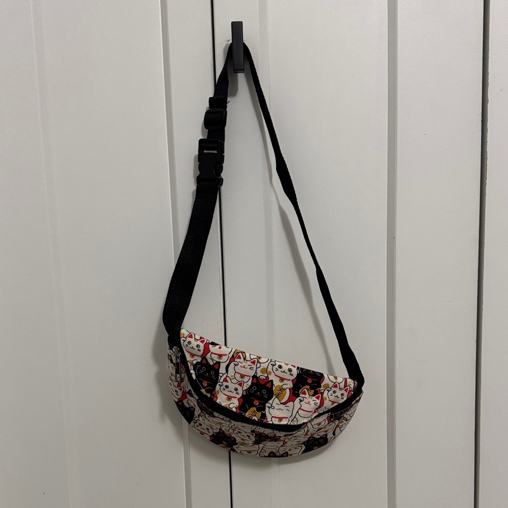 Stylish Cat Print Crossbody Bag